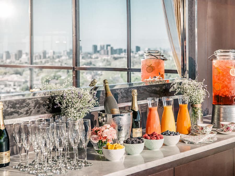 Tägliches inbegriffenes großes Frühstück