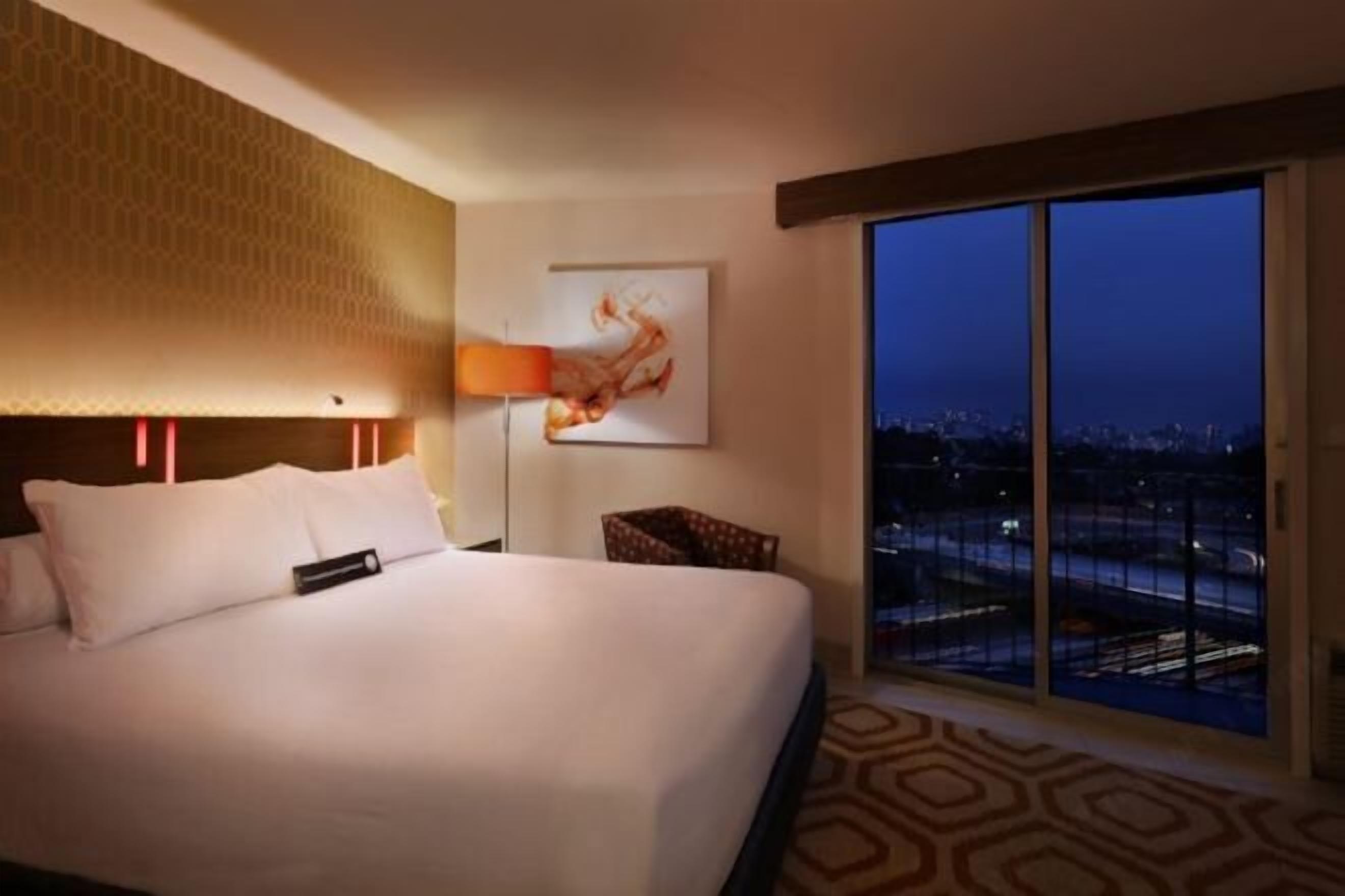 Premium bedding, pillow-top beds, in-room safe, desk