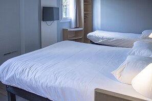 Room, Multiple Beds