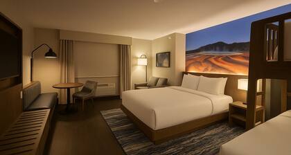 Starlite Yellowstone, Tapestry Collection by Hilton