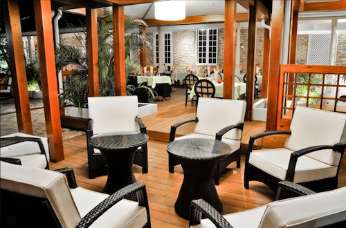 Island Inn All Inclusive Hotel