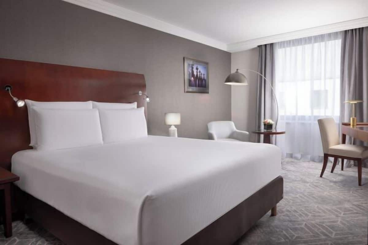1 bedroom, hypo-allergenic bedding, minibar, in-room safe