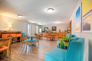 Desayuno para llevar incluido todos los días