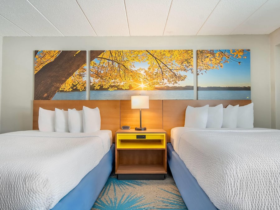 Standard Room, 2 Queen Beds