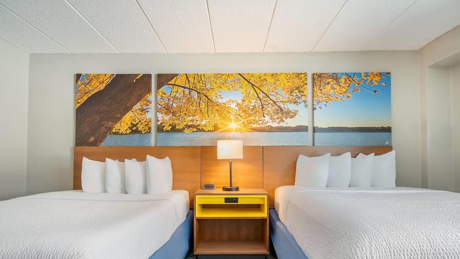 Days Inn by Wyndham International Falls