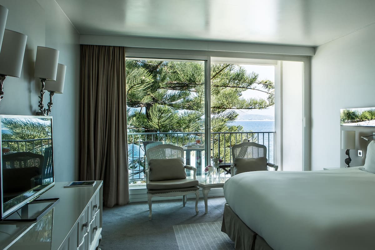 Chambre Supérieure vue mer , Balcon, 1 lit King ou 2 lits simples | Premium bedding, down comforters, minibar, in-room safe
