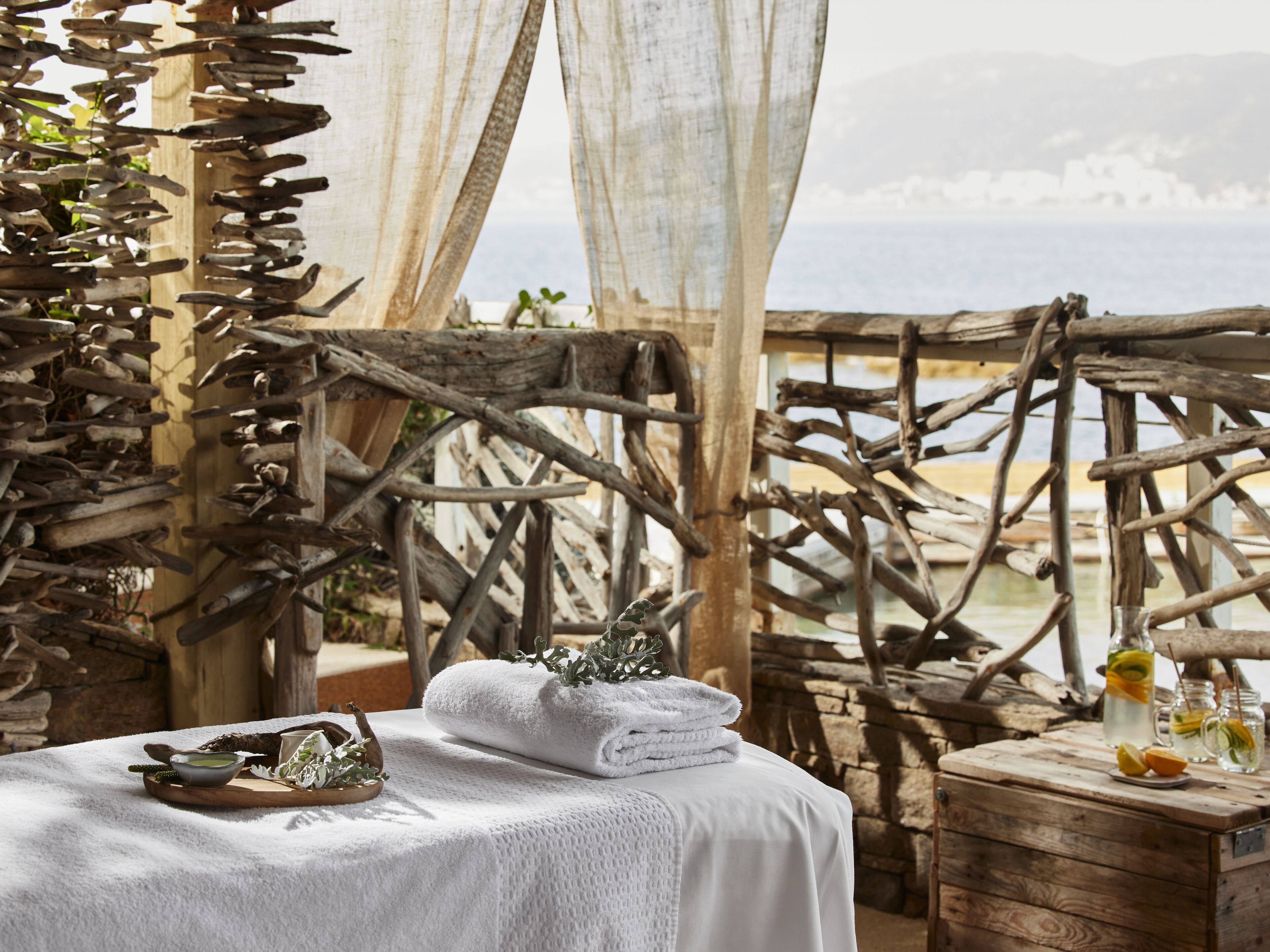 雙人療程室、三溫暖烤箱、蒸氣室、土耳其浴、美體療程、水療