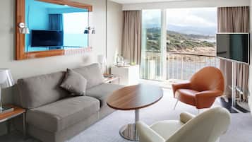 Superior suite, 1 kingsize bed | Luxe beddengoed, donsdekens, een minibar, een kluis op de kamer