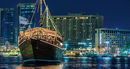 Radisson Blu Hotel, Dubai Deira Creek