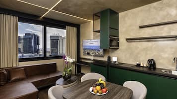 Ropa de cama hipoalergénica y minibar