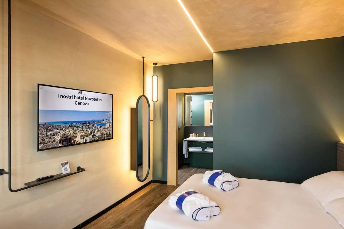Deluxe Apartment, 1 Double Bed with Sofa bed | Hypo-allergenic bedding, minibar, in-room safe, blackout drapes