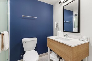 Secador de pelo y toallas