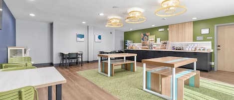 Déjeuner continental gratuit tous les jours