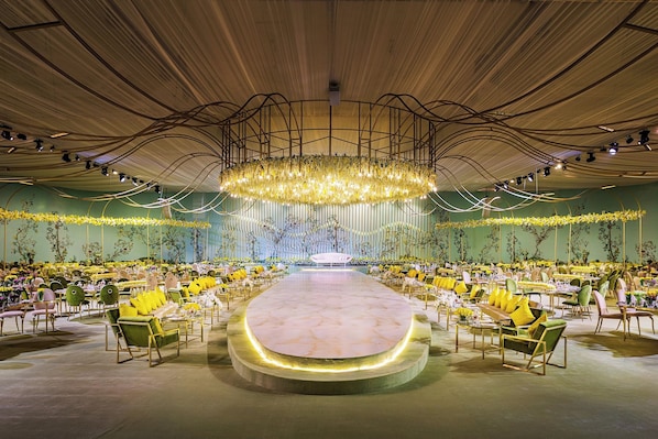 Banquet hall