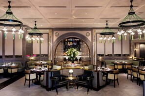 Hi ha 6 restaurants amb plats de cuina internacional 