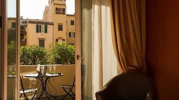 Superior-Zimmer | Hochwertige Bettwaren, Minibar, Zimmersafe, Schreibtisch