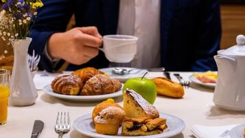 Daily buffet breakfast (EUR 15 per person)