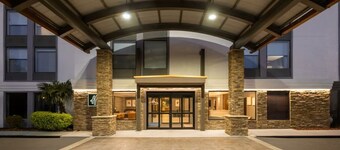 Holiday Inn & Suites Columbia NE - Ft Jackson Area by IHG