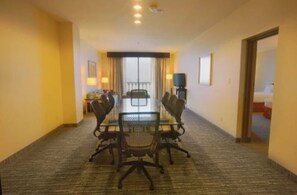 Suite, 2 Double Beds (Conference Table) | In-room dining - DoubleTree Suites by Hilton Hotel McAllen (McAllen)