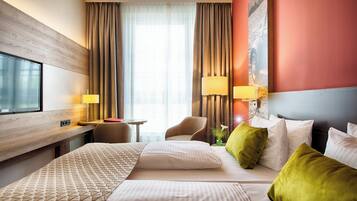 Executive-Zimmer | Zimmersafe, Schreibtisch, schallisolierte Zimmer, kostenloses WLAN