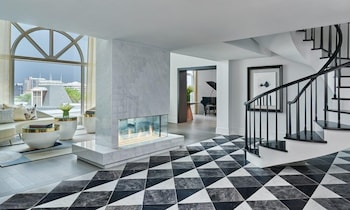 Presidential Suite (Grand Presidential) | Premium bedding, minibar, in-room safe, desk at Hotel Crescent Court