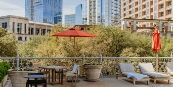 Courtyard at Hotel Crescent Court