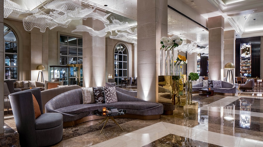 Hotel Crescent Court