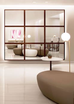 Couples treatment rooms, sauna, hot tub, steam room, body treatments at Hotel Crescent Court