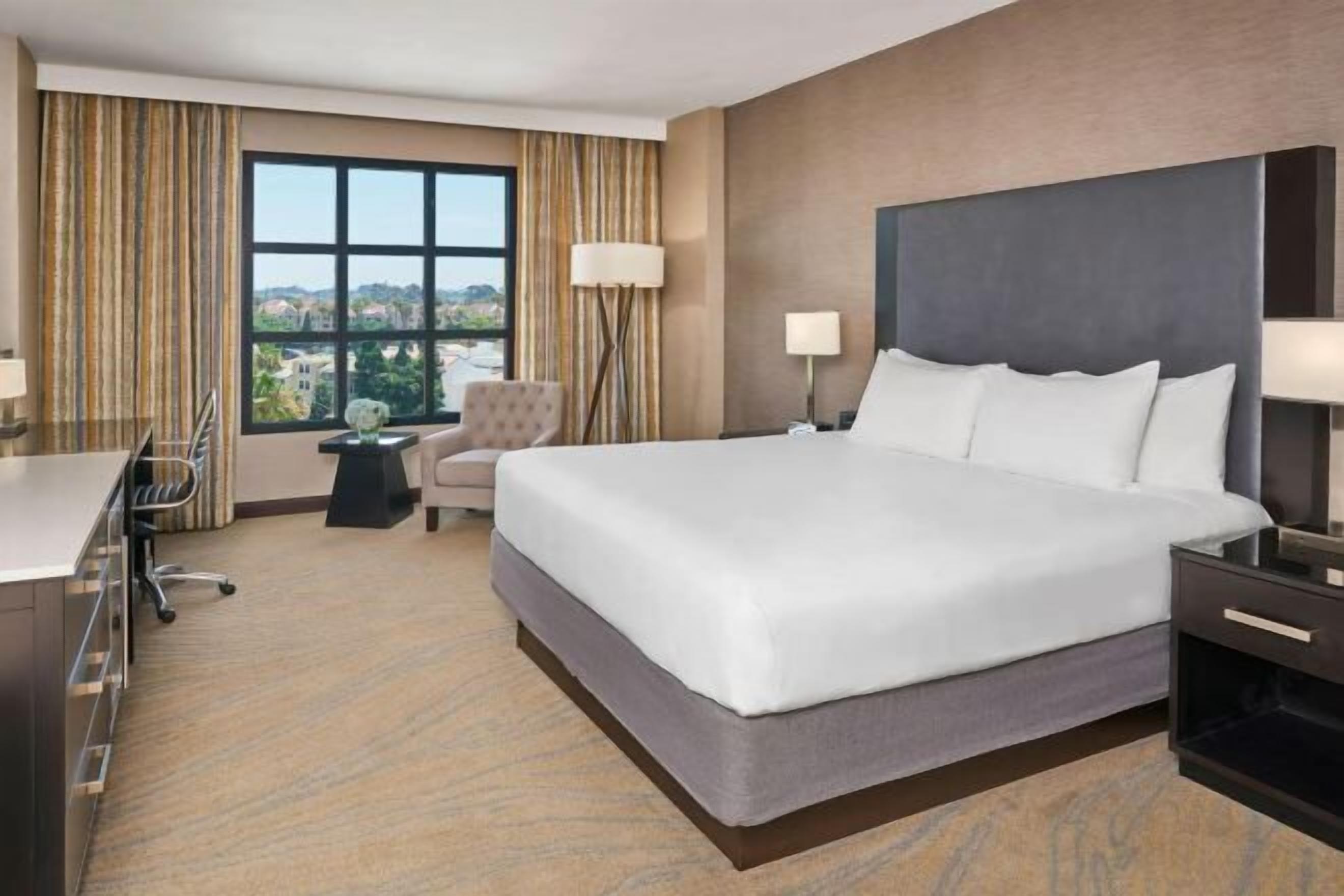 Literie hypoallergénique, surmatelas, coffres-forts dans les chambres