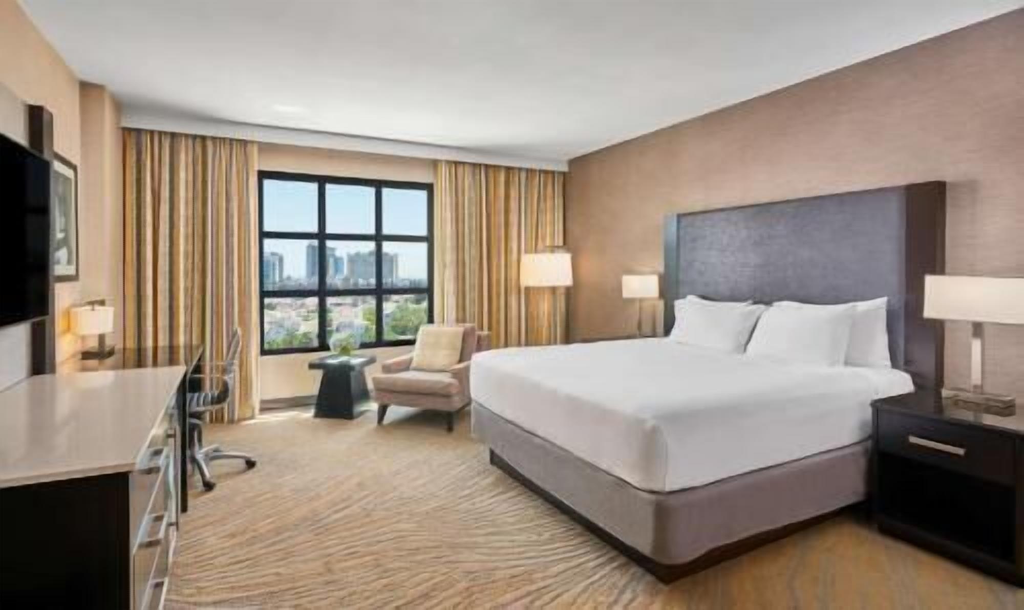 Hypo-allergenic bedding, pillowtop beds, in-room safe, desk
