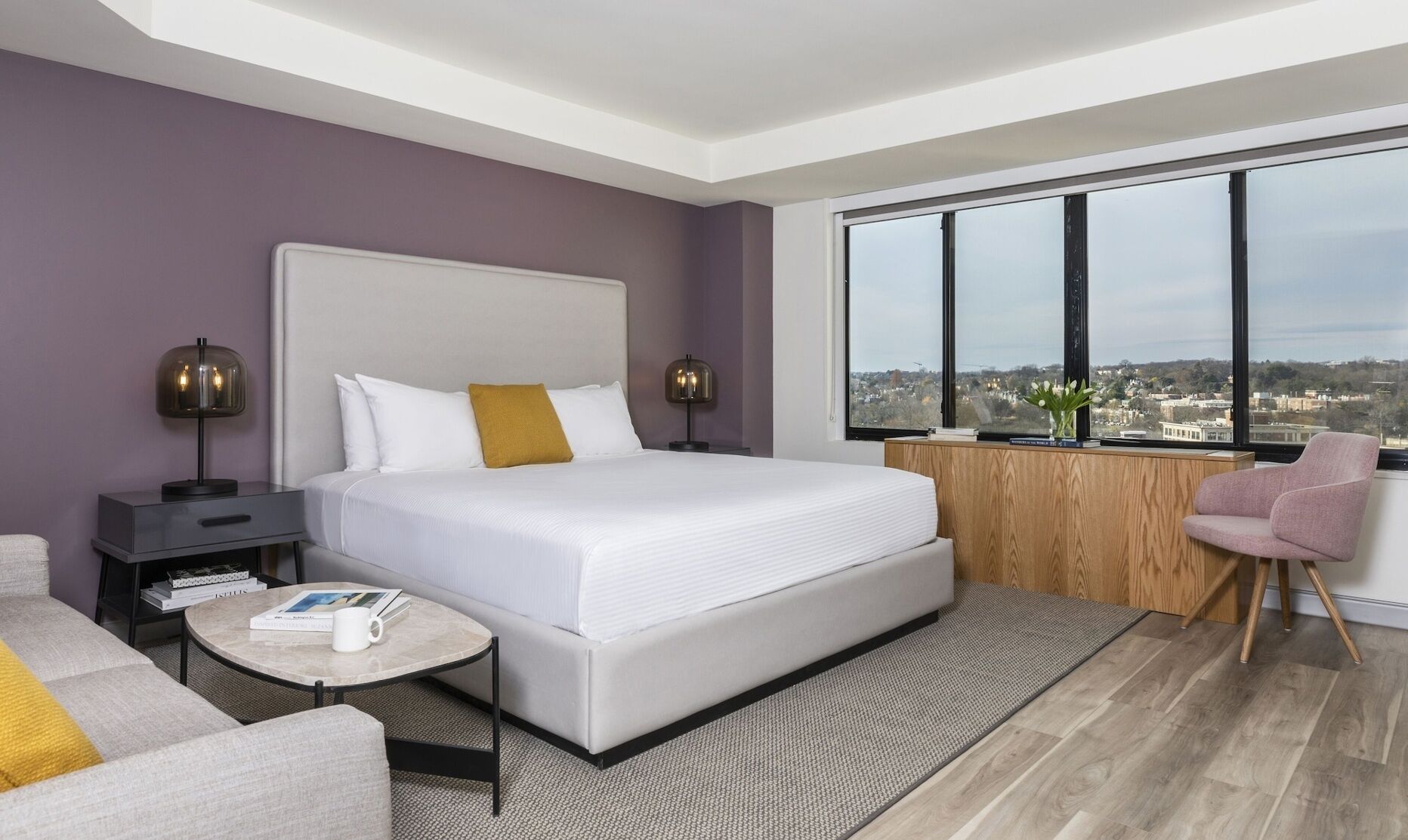 Frette Italian sheets, premium bedding, in-room safe, desk