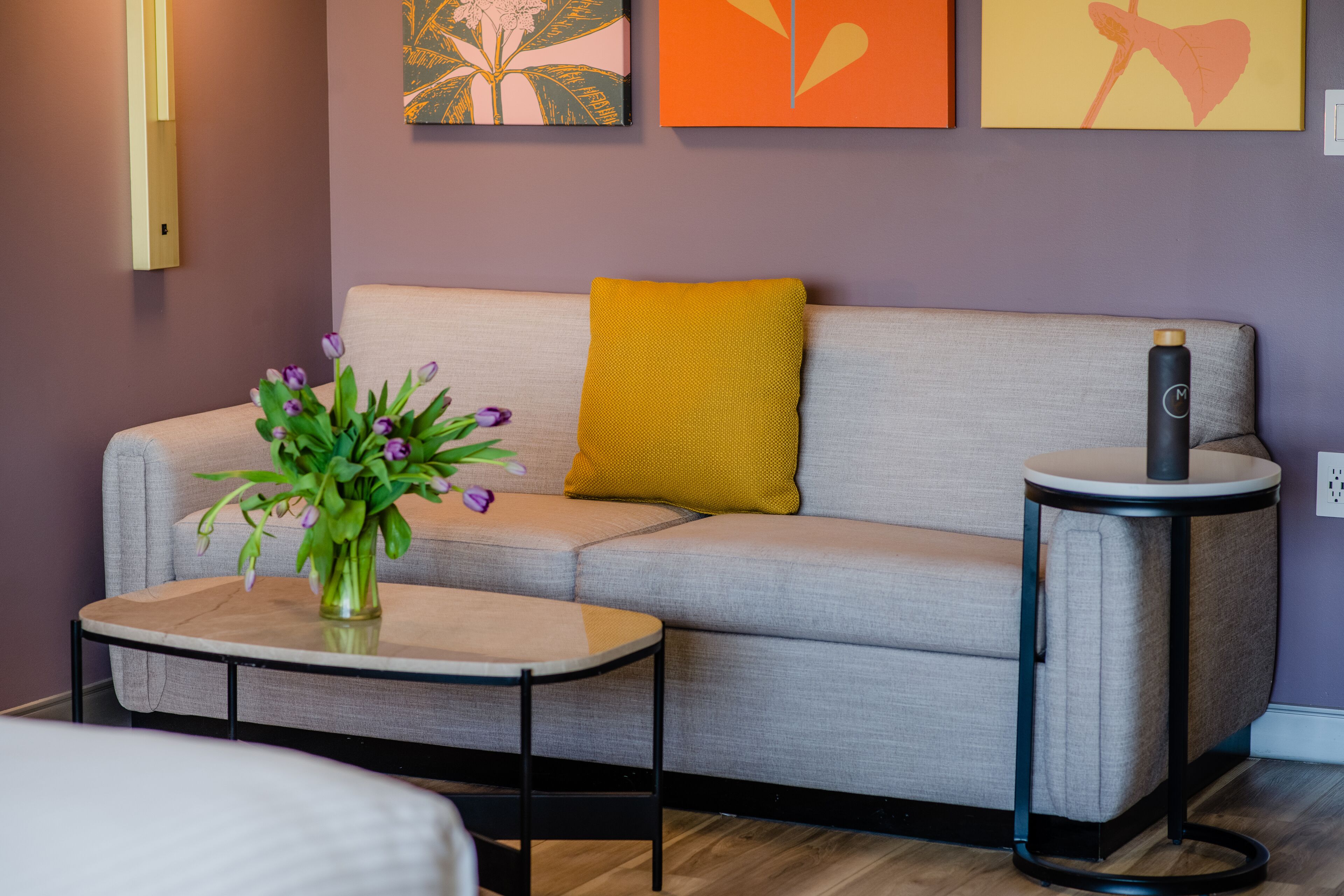 madera premium king | frette italian sheets, premium bedding, in-room safe, desk