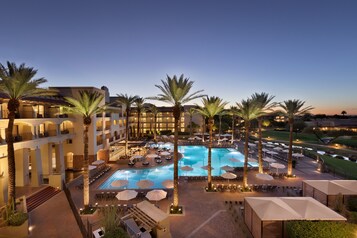 6 outdoor pools, open 6:00 AM to 10:00 PM, pool cabanas (surcharge)