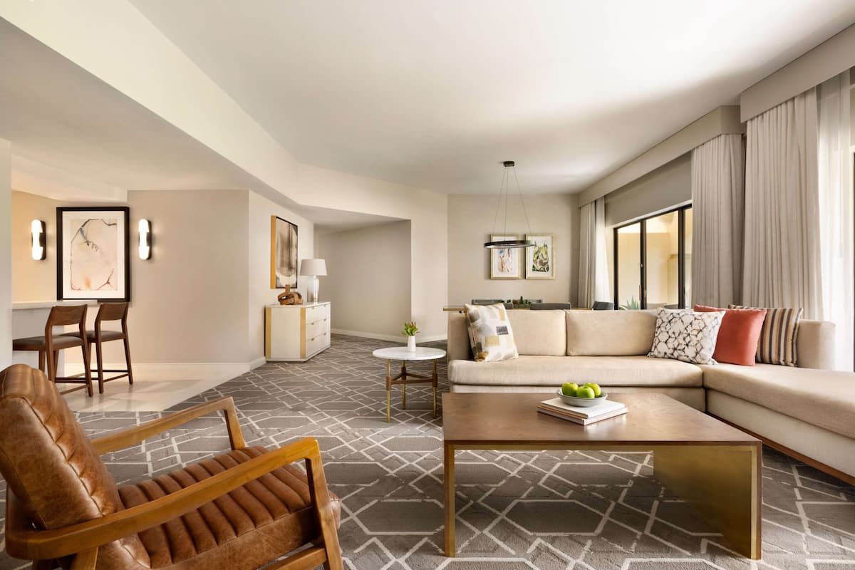 Princess 1 Bedroom Suite 1 King- 1150sf 107sm Patio, parlor and dining area, 2 full bathrooms