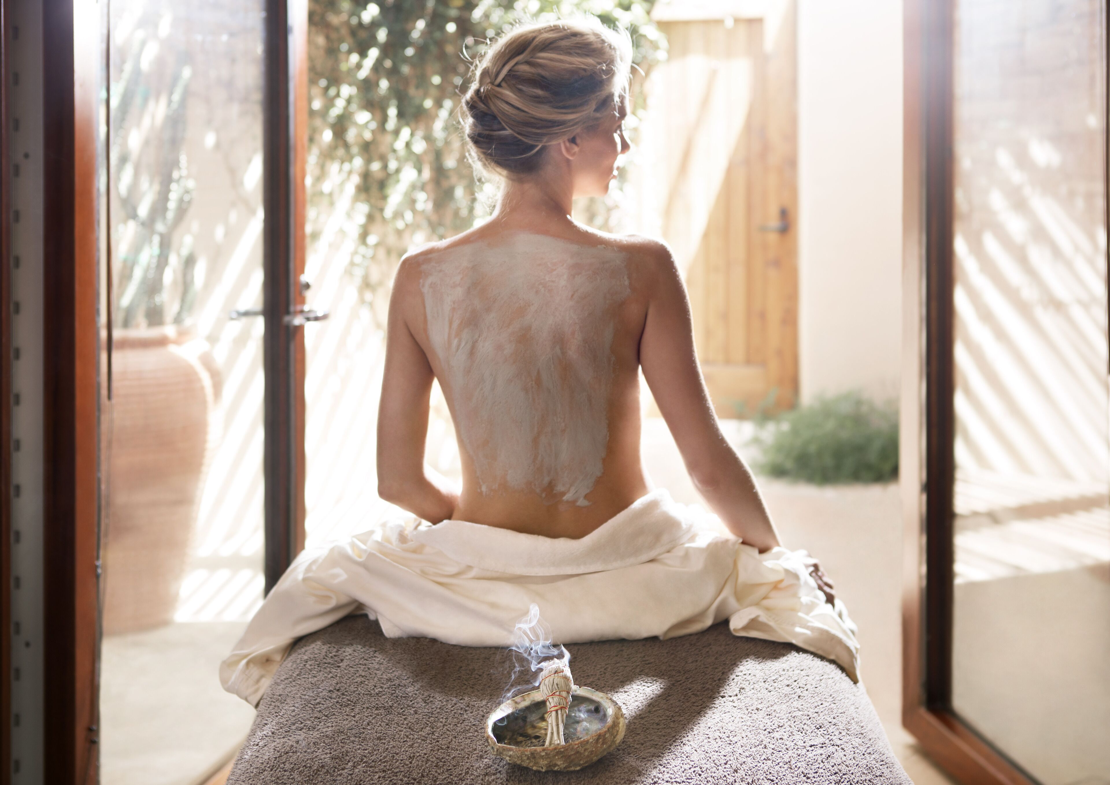 Sauna, hot tub, steam room, body treatments, aromatherapy