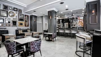 Bar (en la propiedad)
