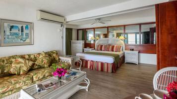 Premium Water View, 1 King Bed, Water View | Premium bedding, in-room safe, desk, blackout curtains