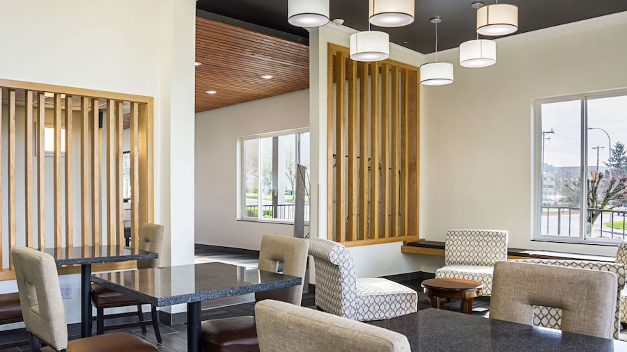 Quality Inn & Suites Clackamas – Portland