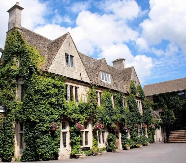 Hatton Court - Cotswolds