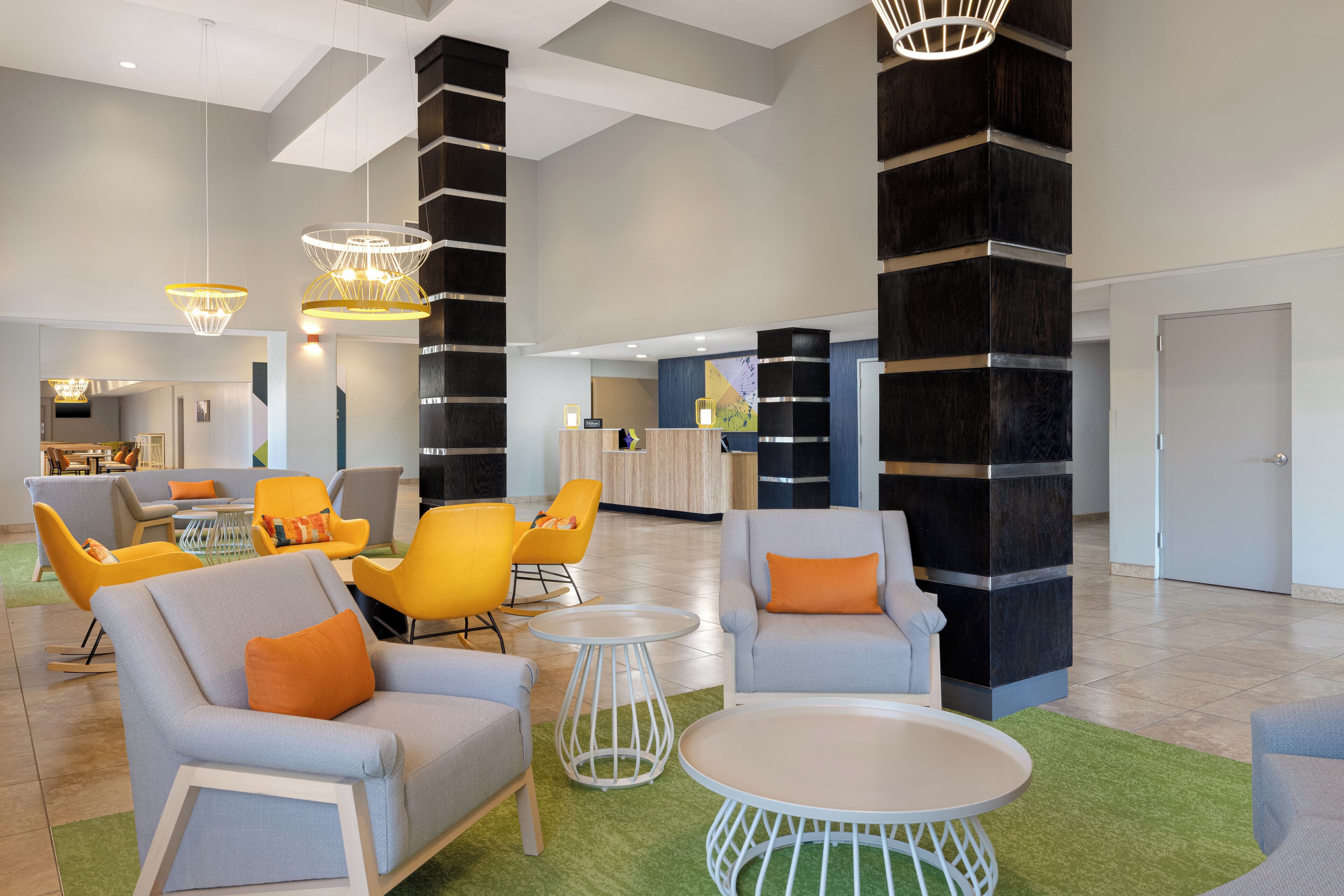 Coin salon dans le hall