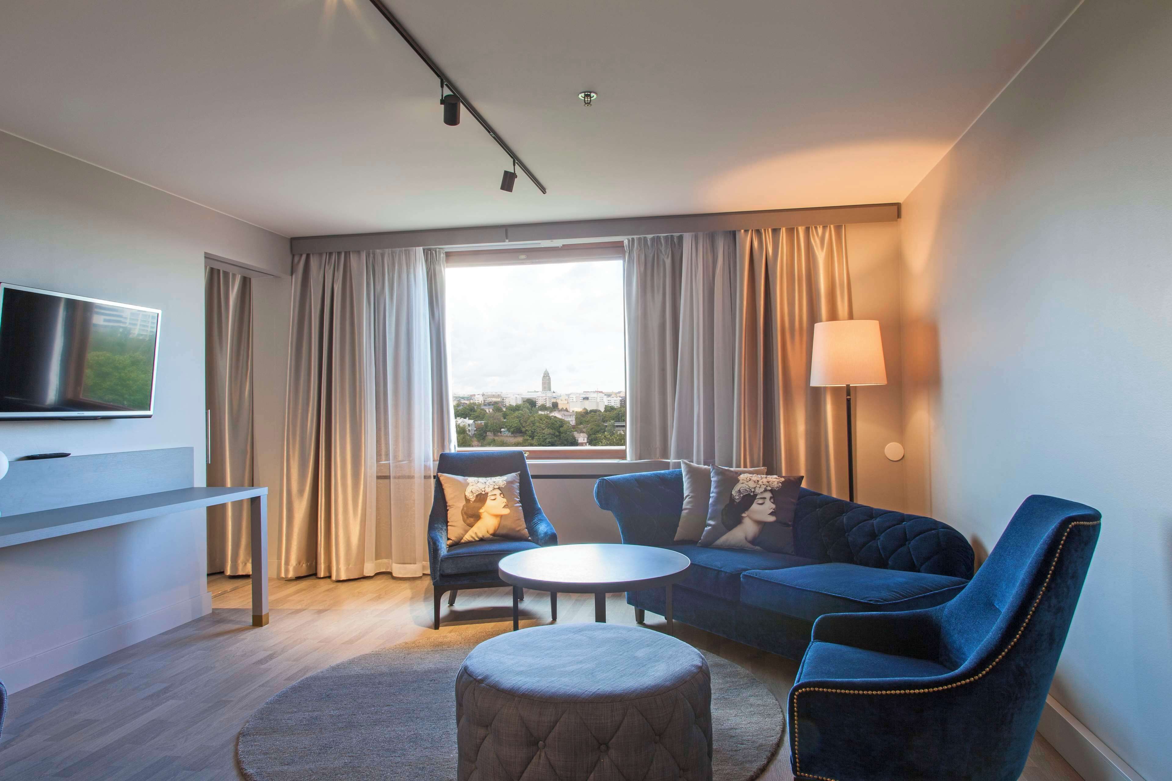 junior suite | in-room safe, free wifi, bed sheets