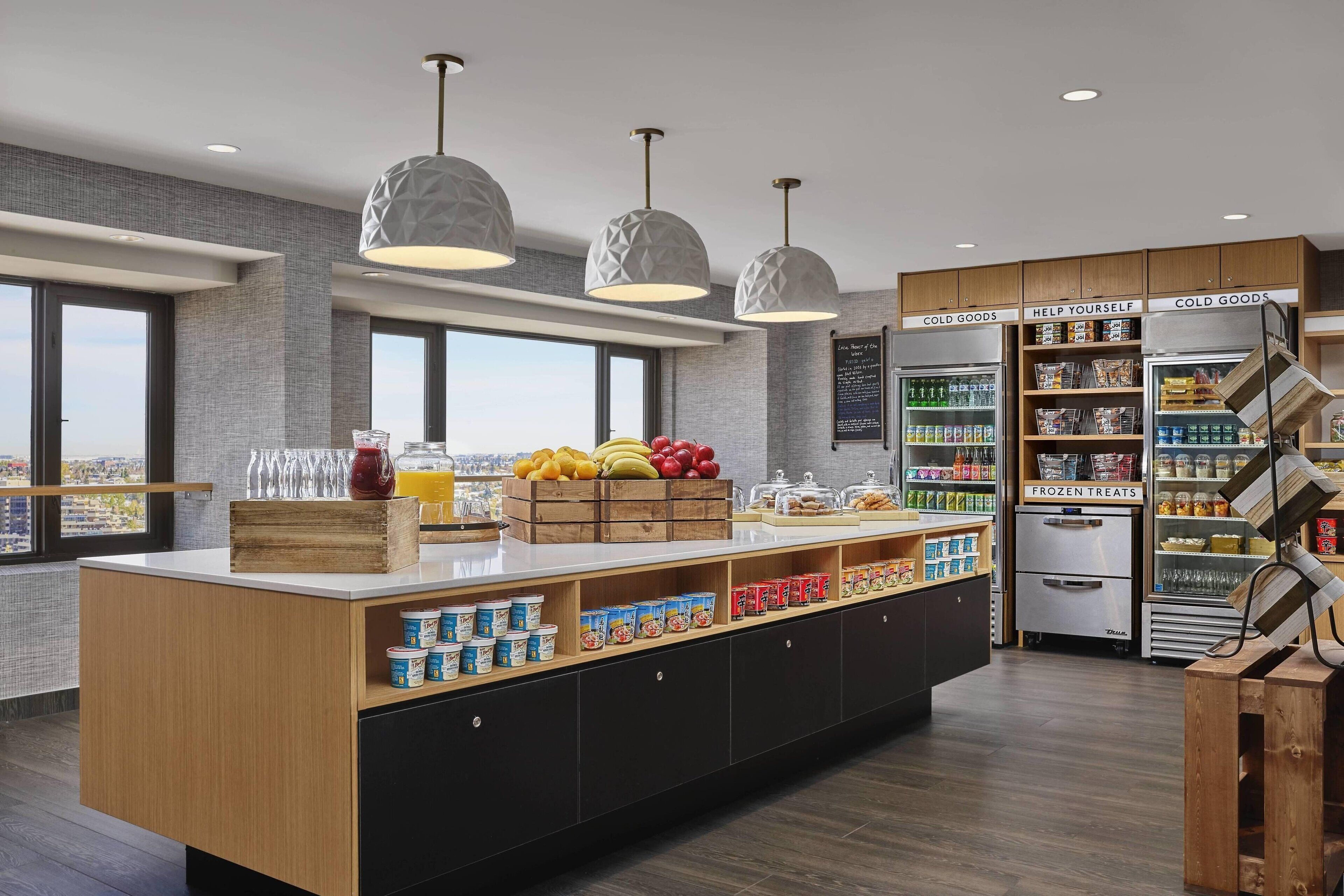 1 bedroom, hypo-allergenic bedding, down duvets, pillow-top beds