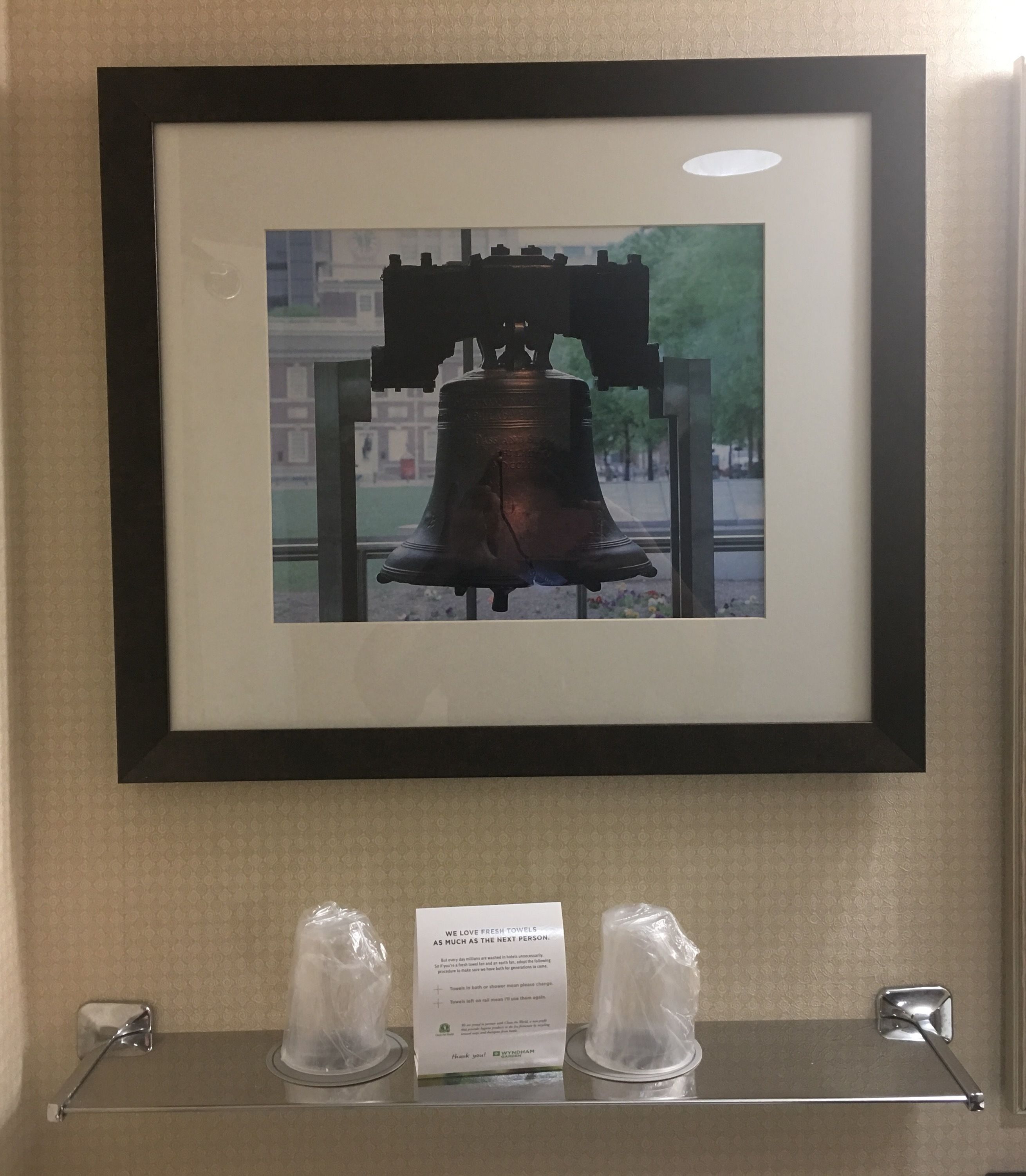 standard room, 1 king bed | interior detail