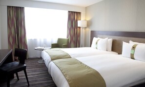 Standard Room, 2 Twin Beds | In-room safe, desk, laptop workspace, soundproofing - Holiday Inn London Wembley, an IHG Hotel (Wembley)