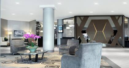 Sheraton Vancouver Guildford Hotel