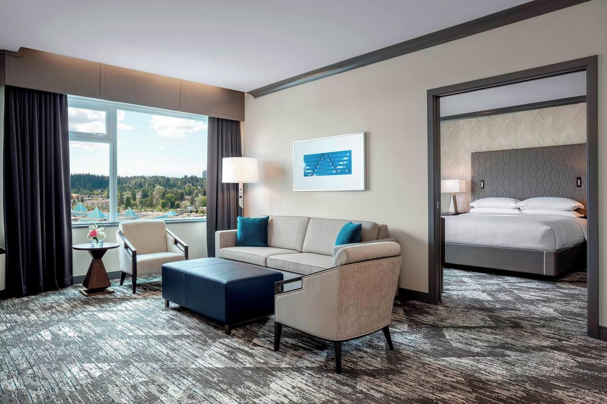 Penthouse, 1 giường cỡ king và sofa giường | Khu phòng khách | TV, Netflix, các kênh phim phải trả tiền 
