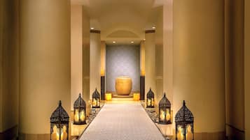 Couples treatment rooms, sauna, steam room, body treatments