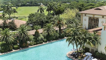 Suite, Multiple Beds, Terrace | Premium bedding, minibar, in-room safe, desk