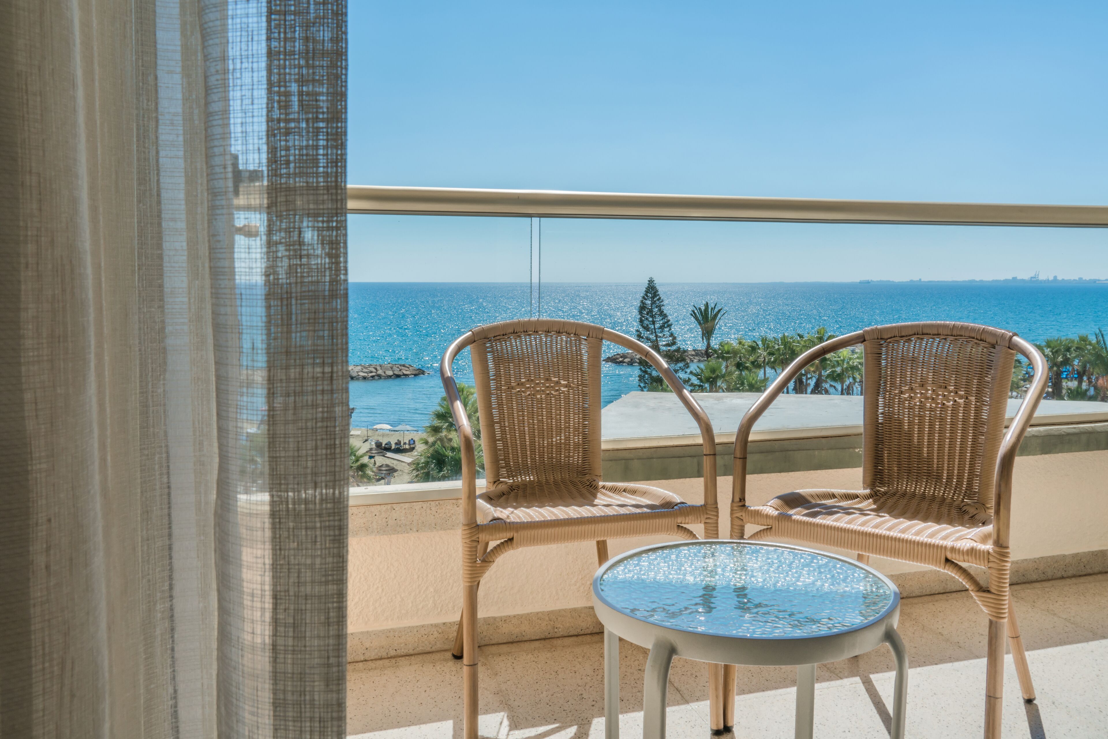 Foto - Golden Bay Beach Hotel