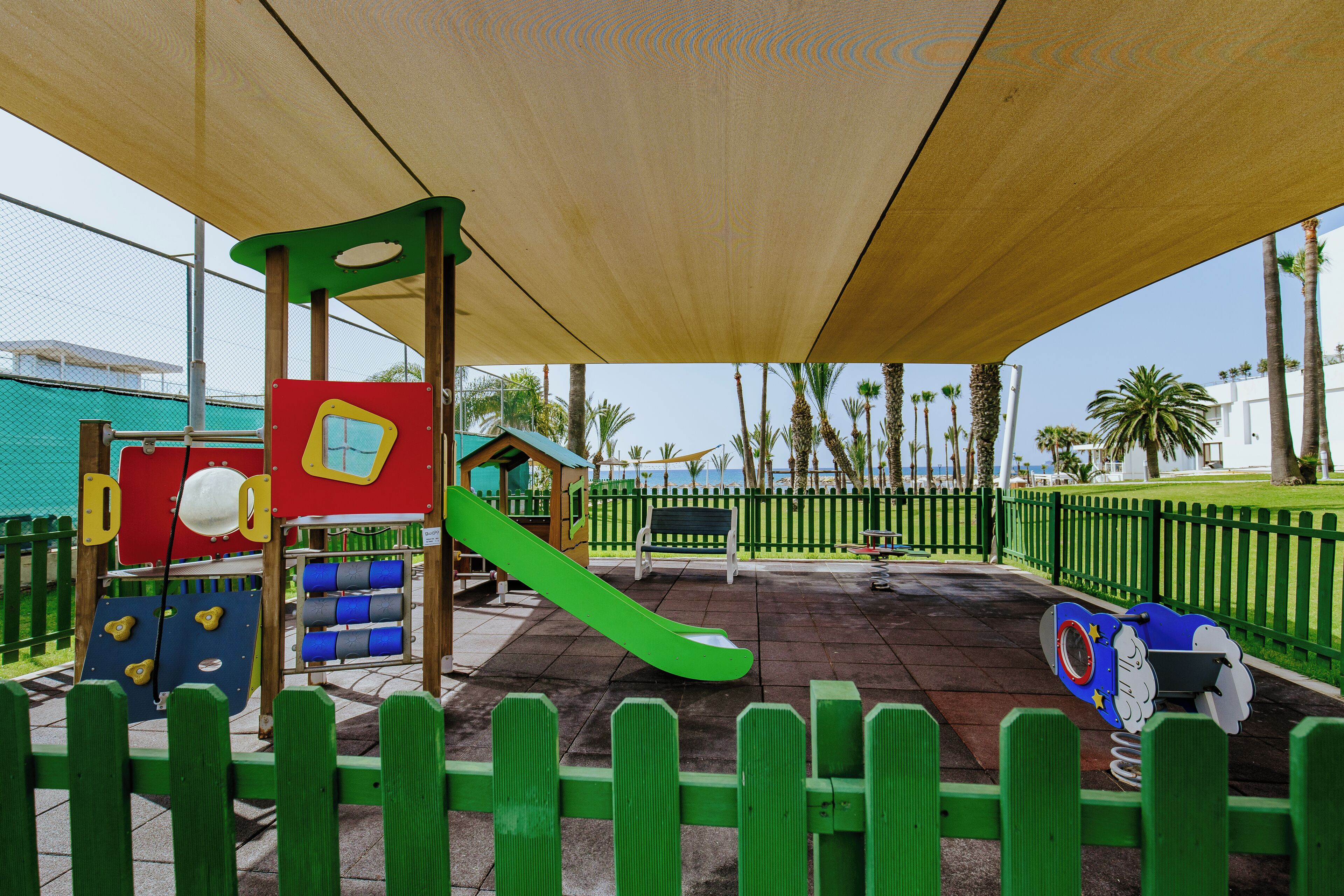 Foto - Golden Bay Beach Hotel